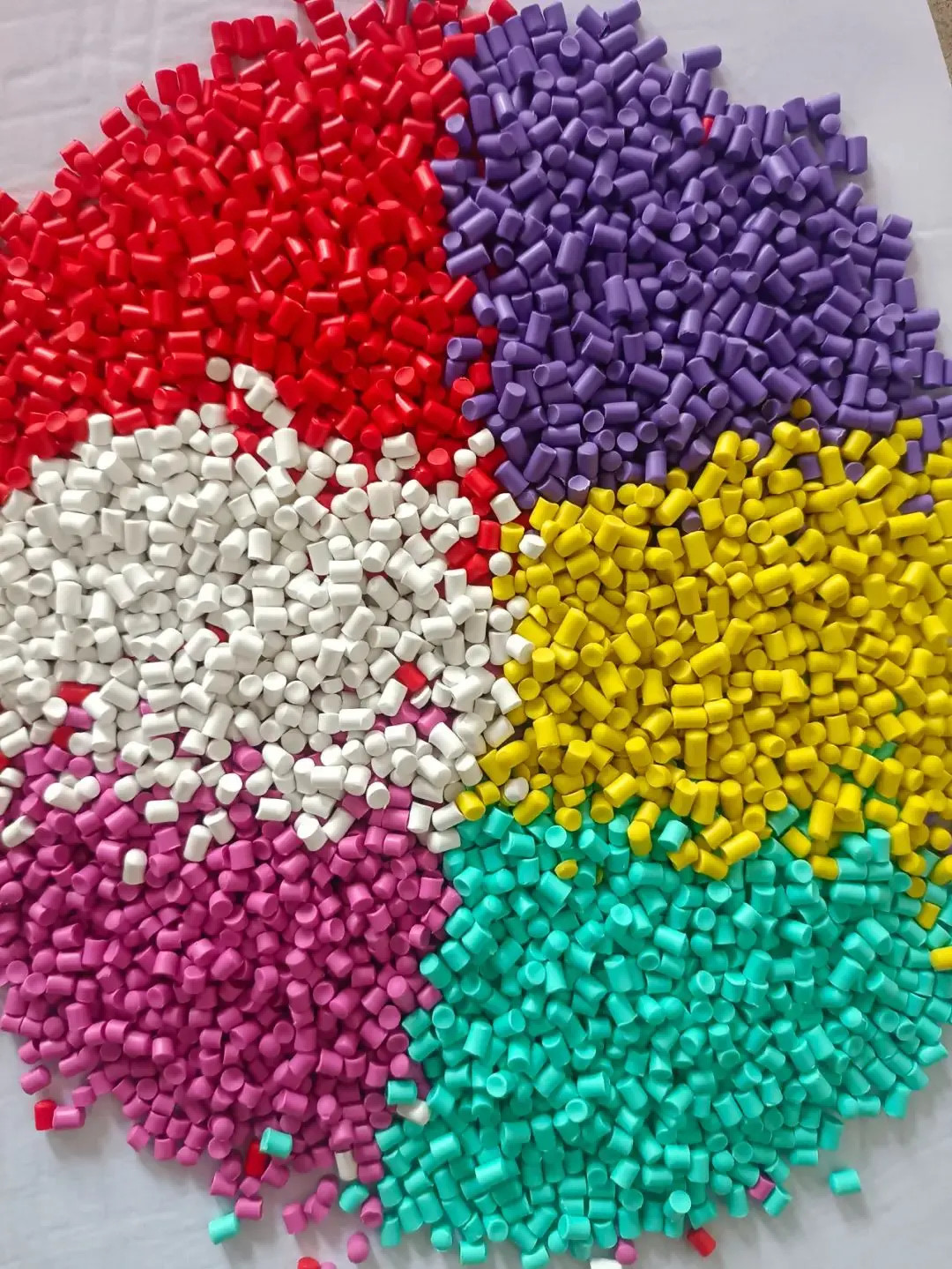 Perbedaan antara bahan PE, PVC, XLPE, dan EPR